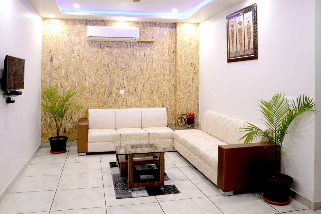 Jenus Hotel-sindhi Camp Jaipur