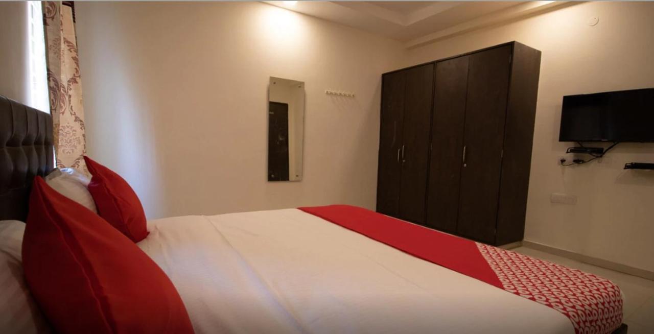 Hotel Jenus Hotel-sindhi Camp Jaipur